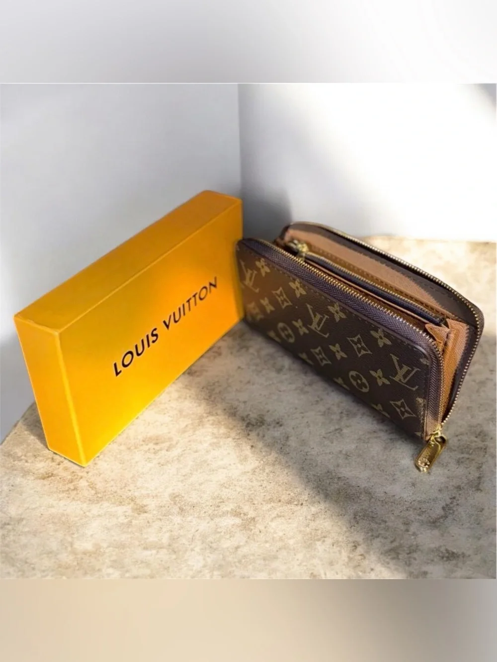 Louis Vuitton Beige and Pink Interior Zip Wallet